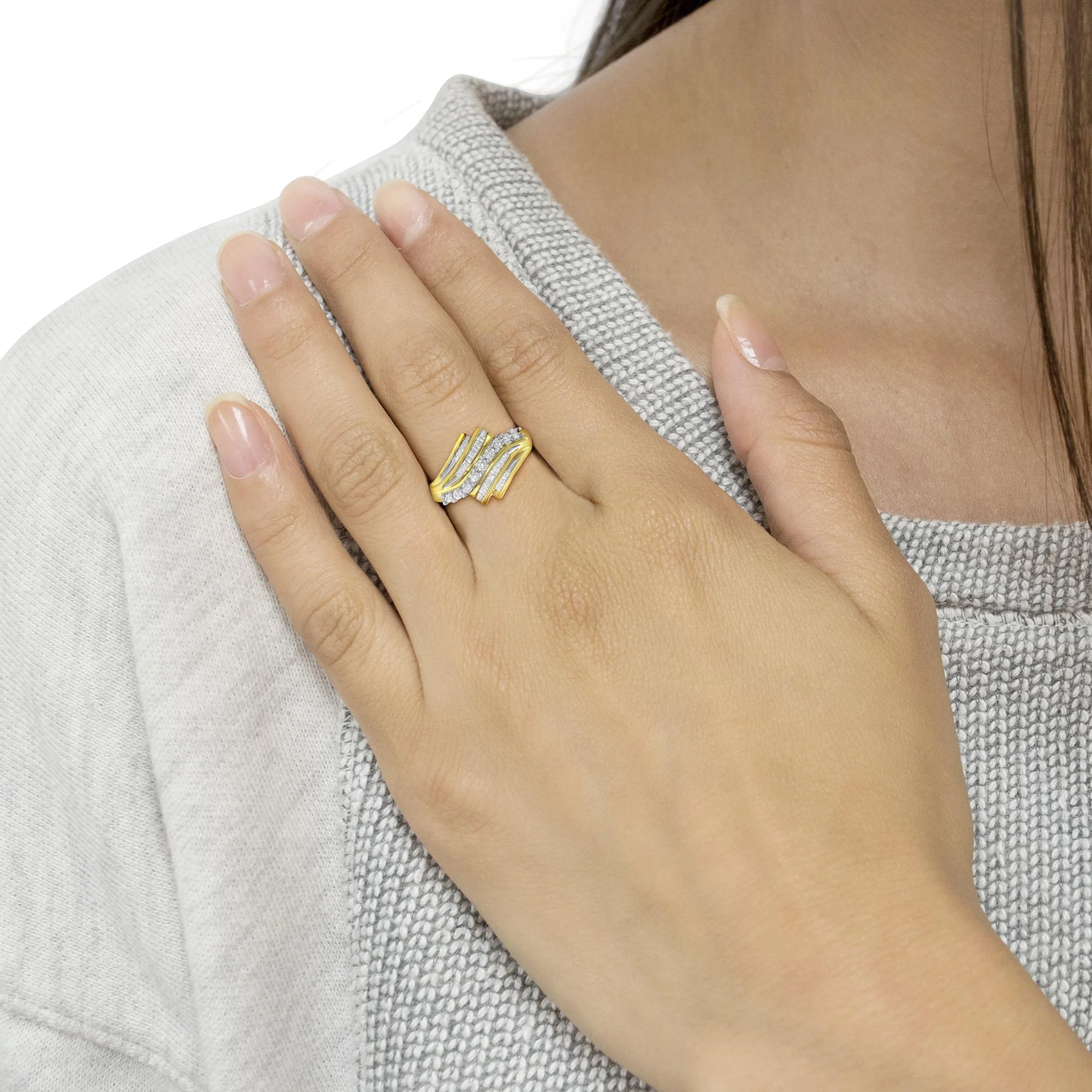10K Yellow Gold Round and Baguette Diamond-Cut Ring (1/2 Cttw, I-J Color, I1-I2 Clarity) - Image 3