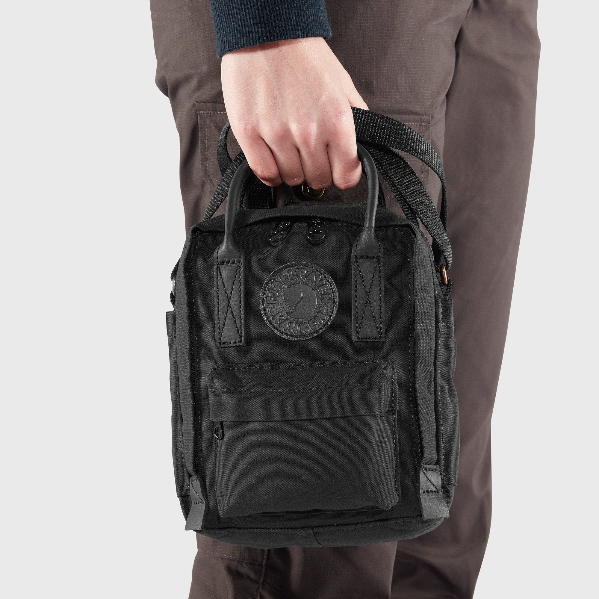 Fjallraven Unisex Kanken No. 2 Sling Bag - 23799-550 - Image 5