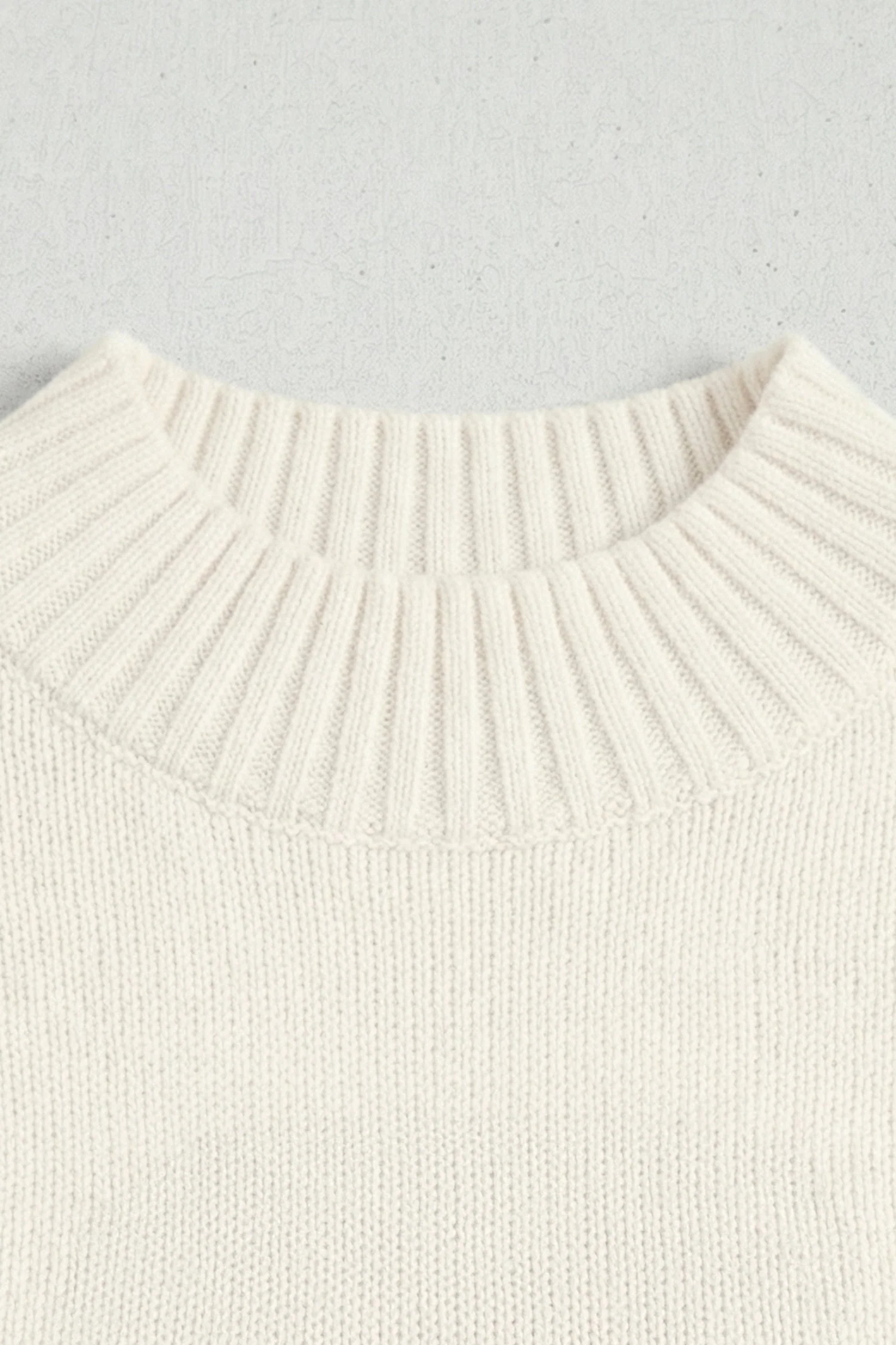 Adele Cropped Short Sleeve Sweater - Image 12