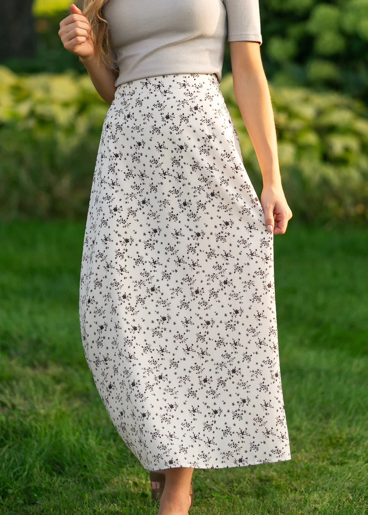 Braylyn Brown Floral Midi Skirt - Image 19