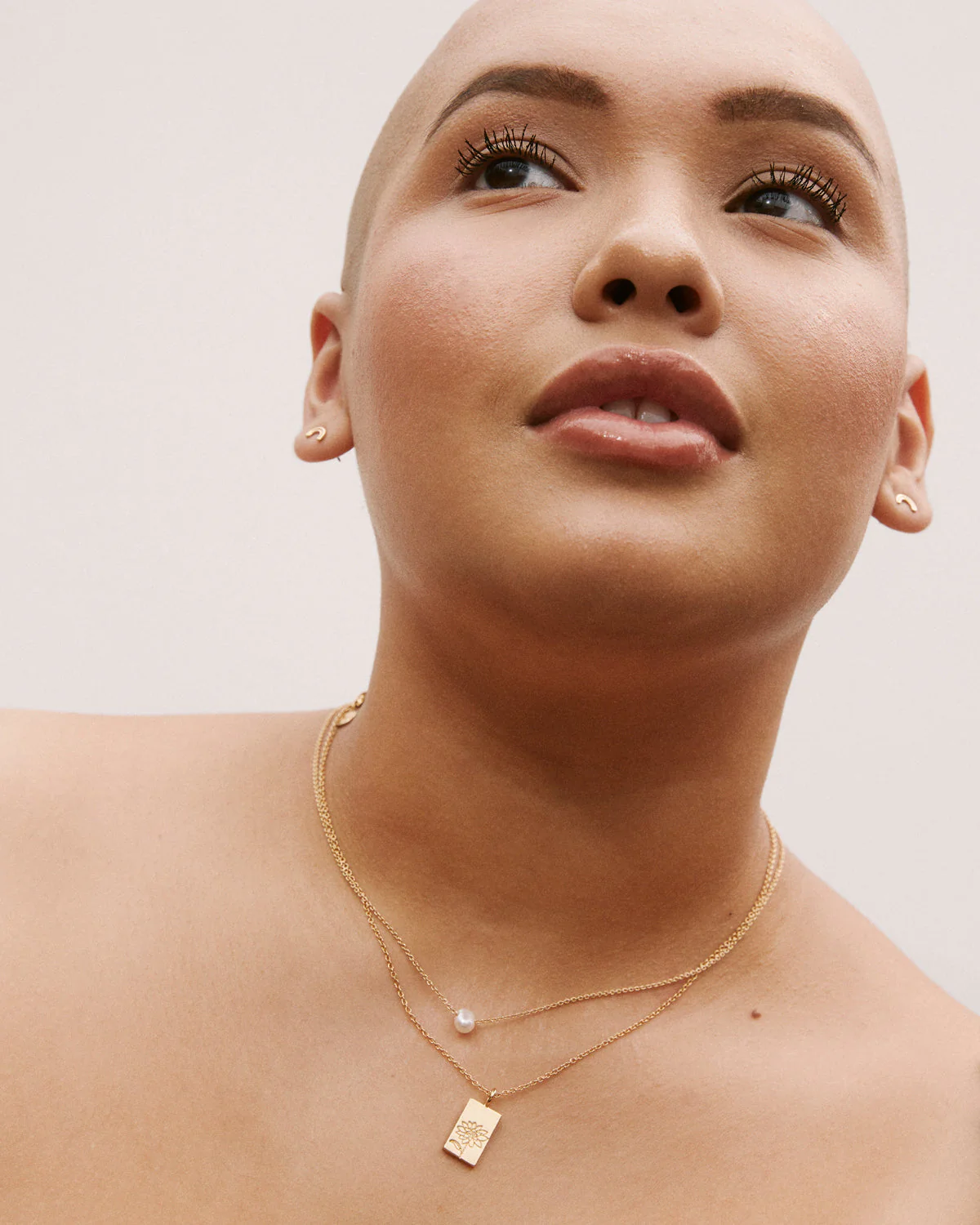 Chasing Light Necklace - Image 4
