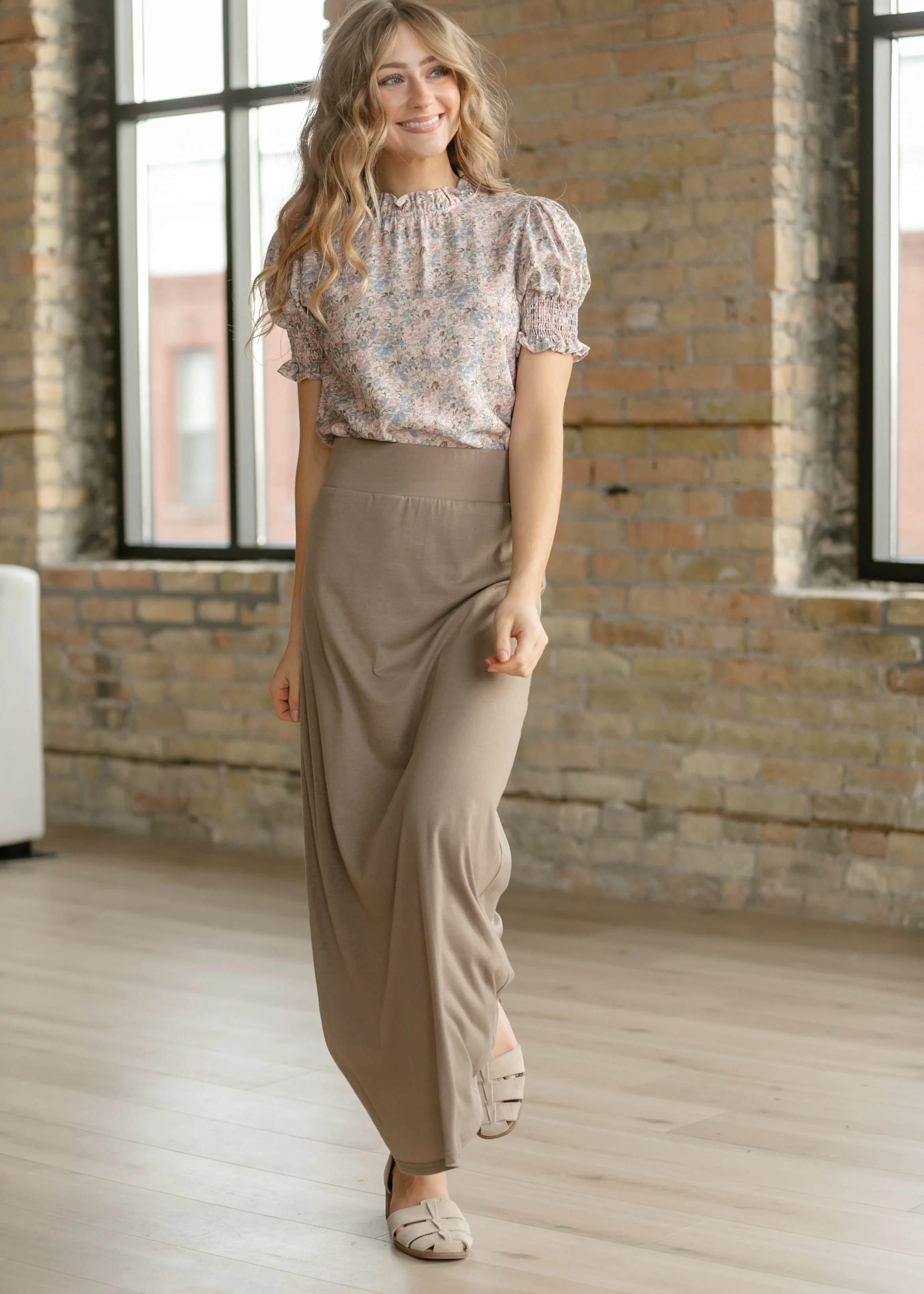 Clara Floral Ruffle Mockneck Short Sleeve Top - Image 6