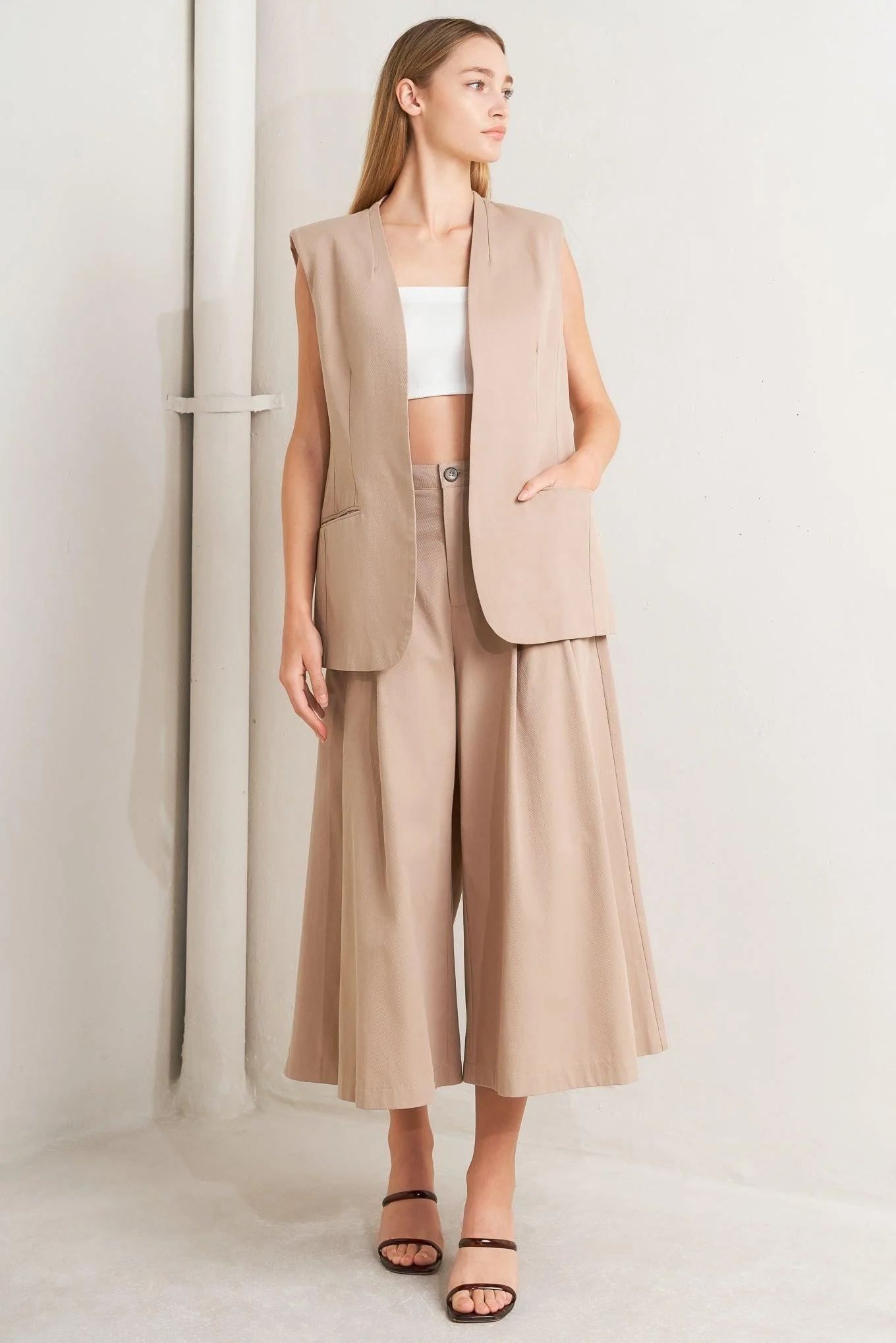 Elegant Pleat Woven Midi Vest - Image 4