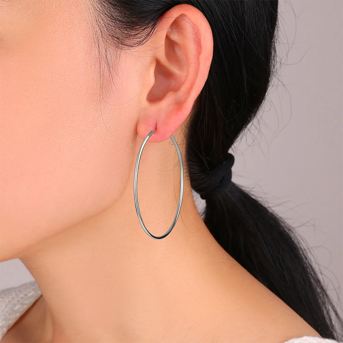 Mint & Lily Endless Hoop Earrings - Image 32