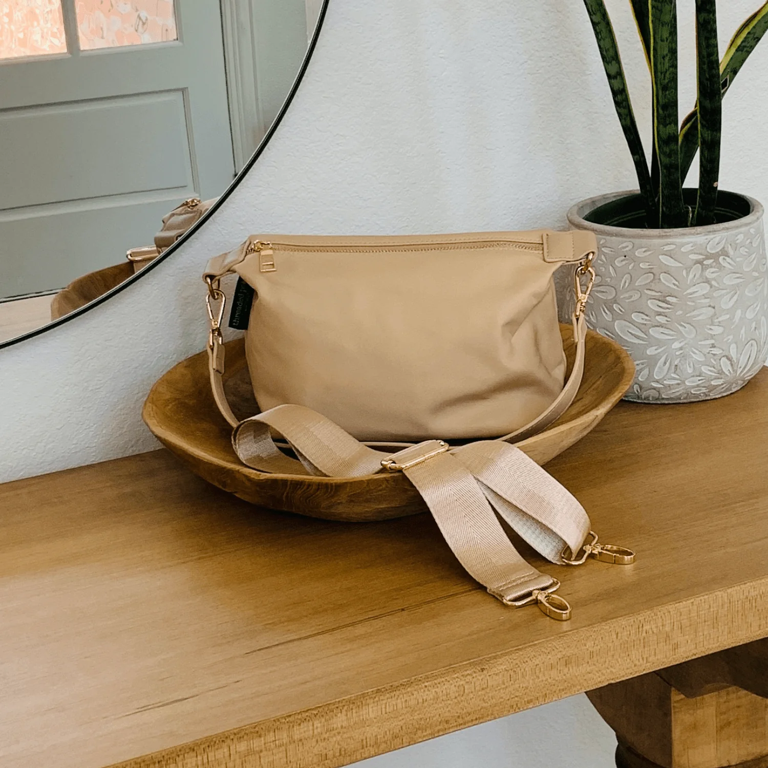 Threaded Pear Everly Crossbody - Image 7