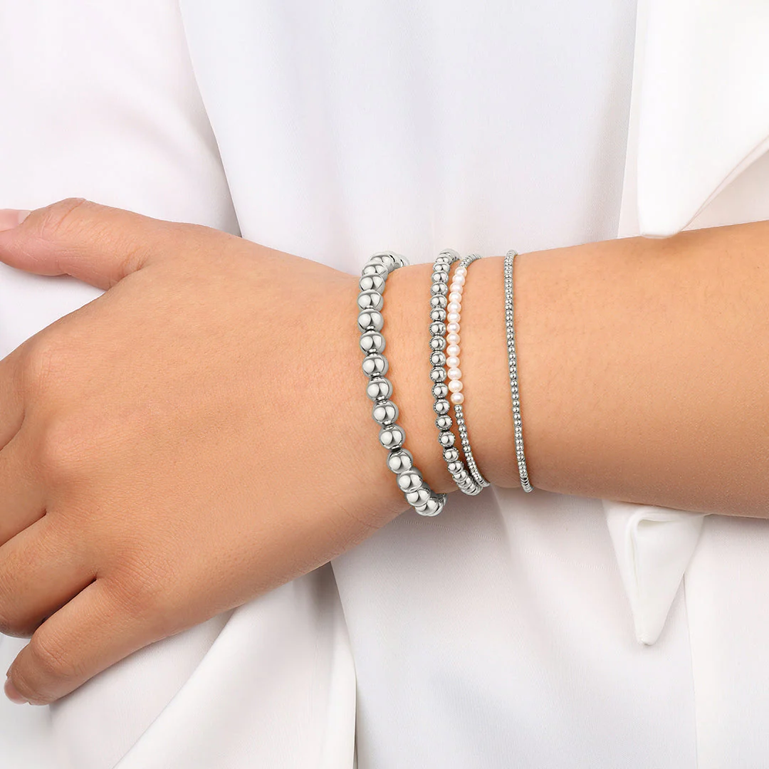 Mint & Lily Everyday Pearl Bracelet Stacking Set - Image 10
