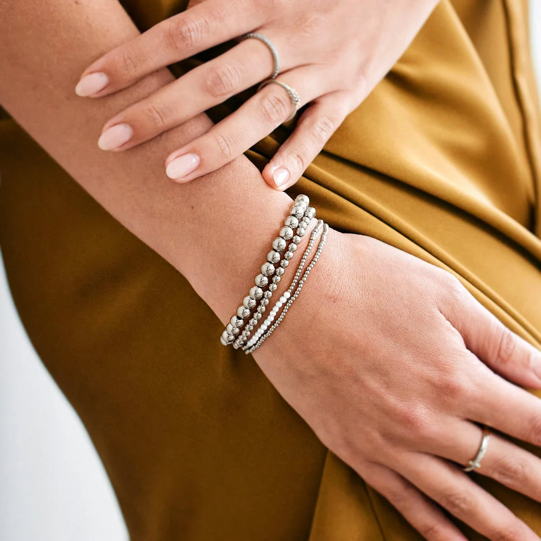 Mint & Lily Everyday Pearl Bracelet Stacking Set - Image 17