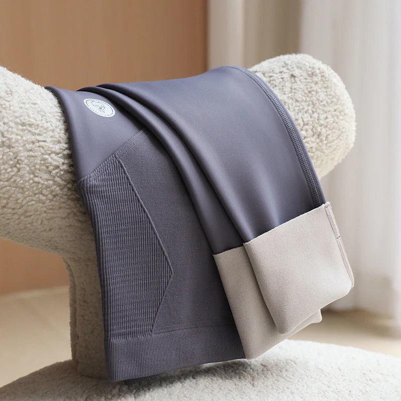 Fleece-Lined Belly Support Maternity Leggings - Image 5