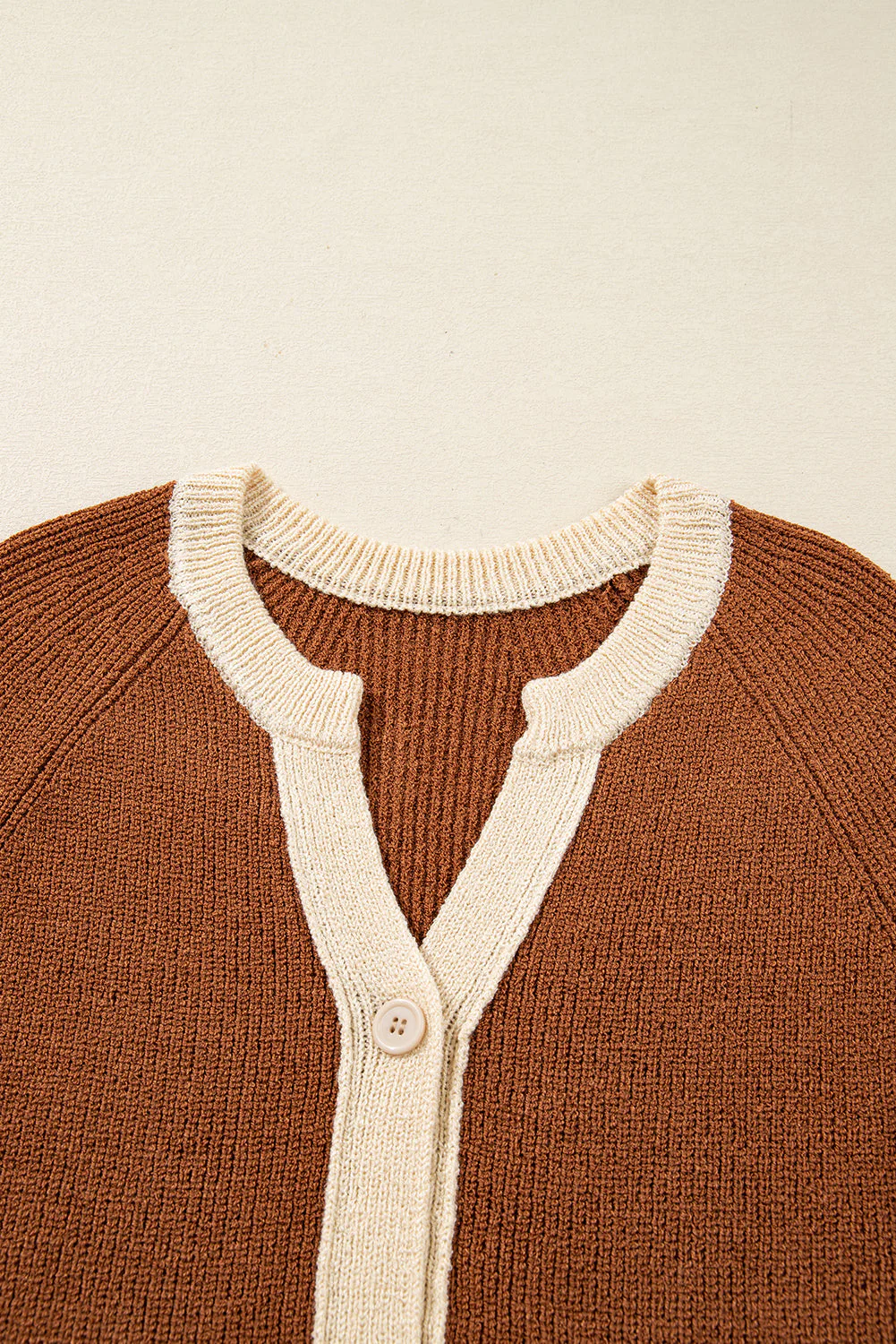 Threaded Pear Gabriella Knit Neckline Short Cardigan - Image 15