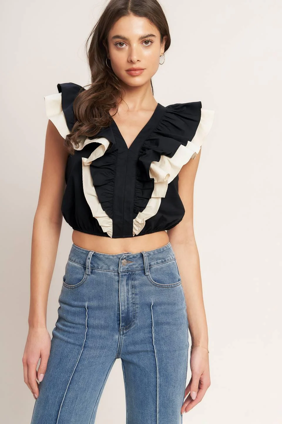 Gallery Contrast Woven Crop Top - Image 4