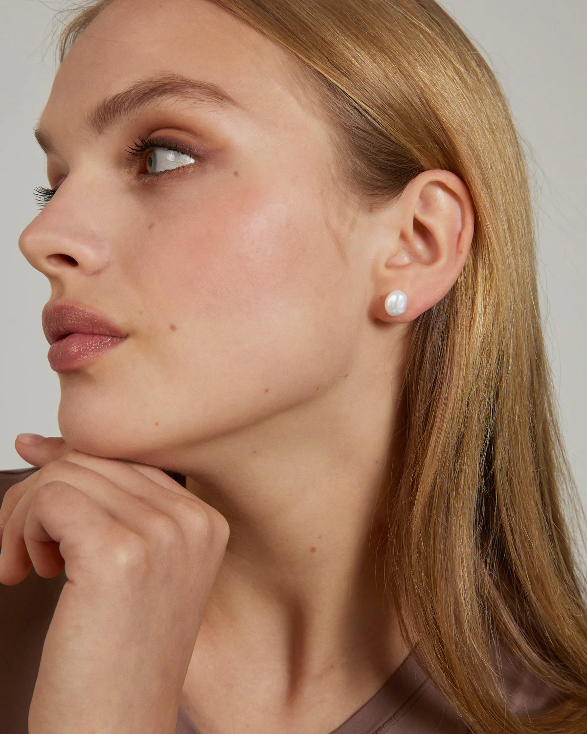 Grit Bold Stud Earrings - Image 2
