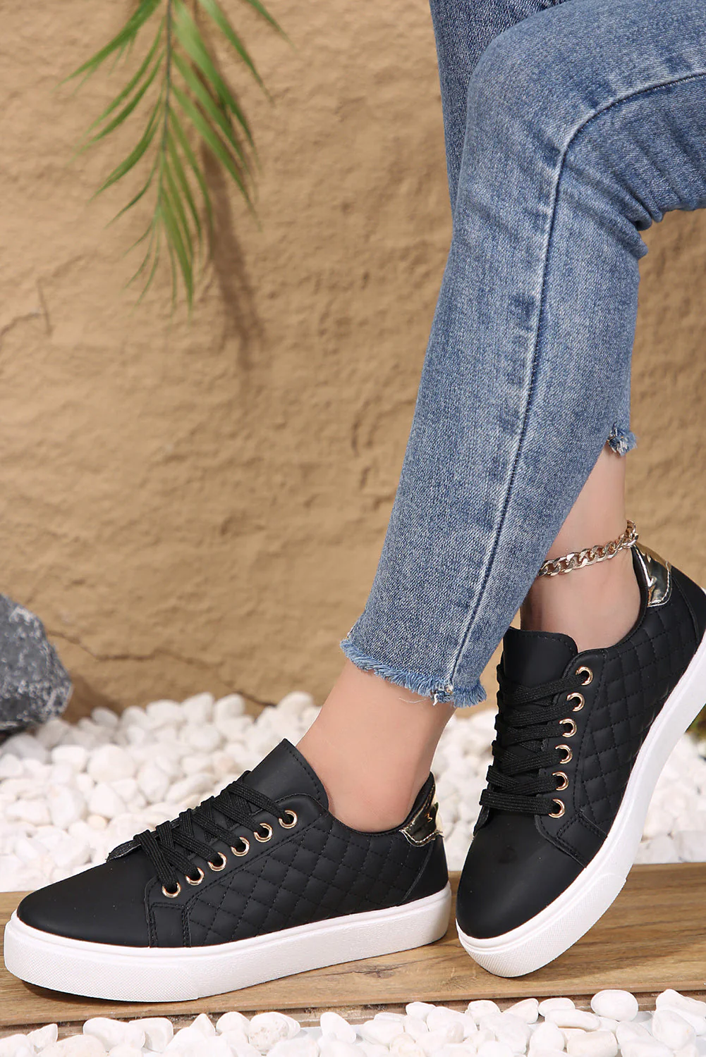 Threaded Pear Harper Quilted Lace Up Sneakers - Image 3