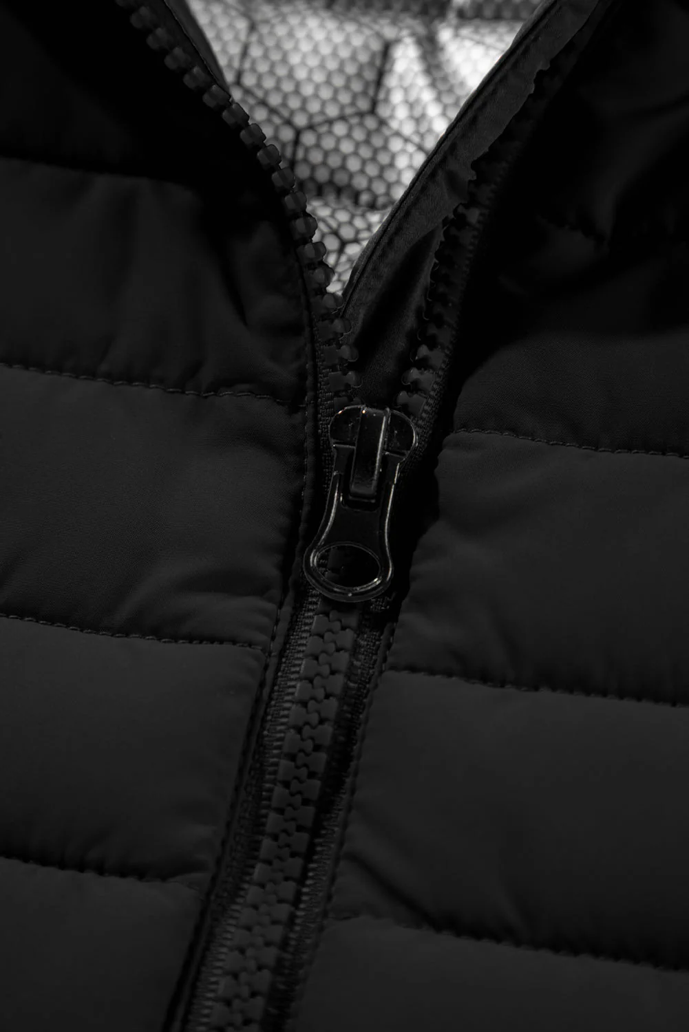 Threaded Pear Harper Quilted Zipped Puffer Vest - Image 9