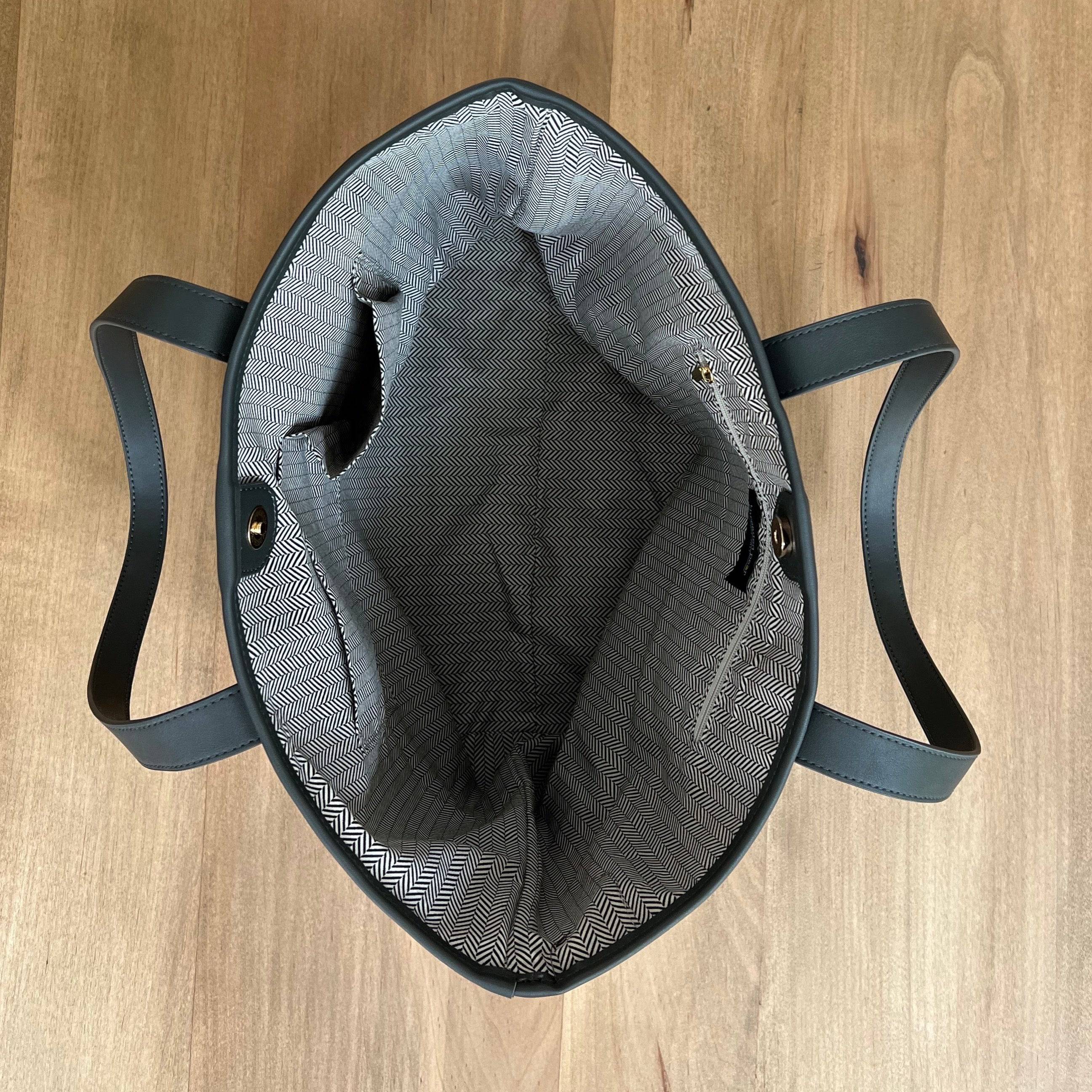 Threaded Pear kira Tote. - Image 5