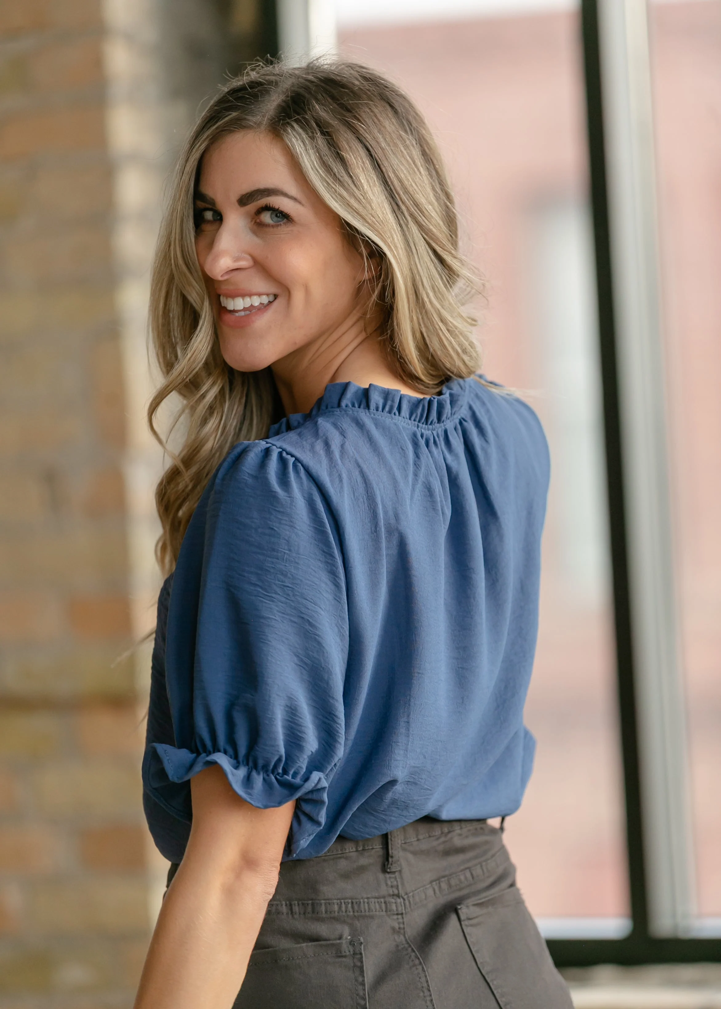 Laurel V-neck Short Sleeve Top - Image 6