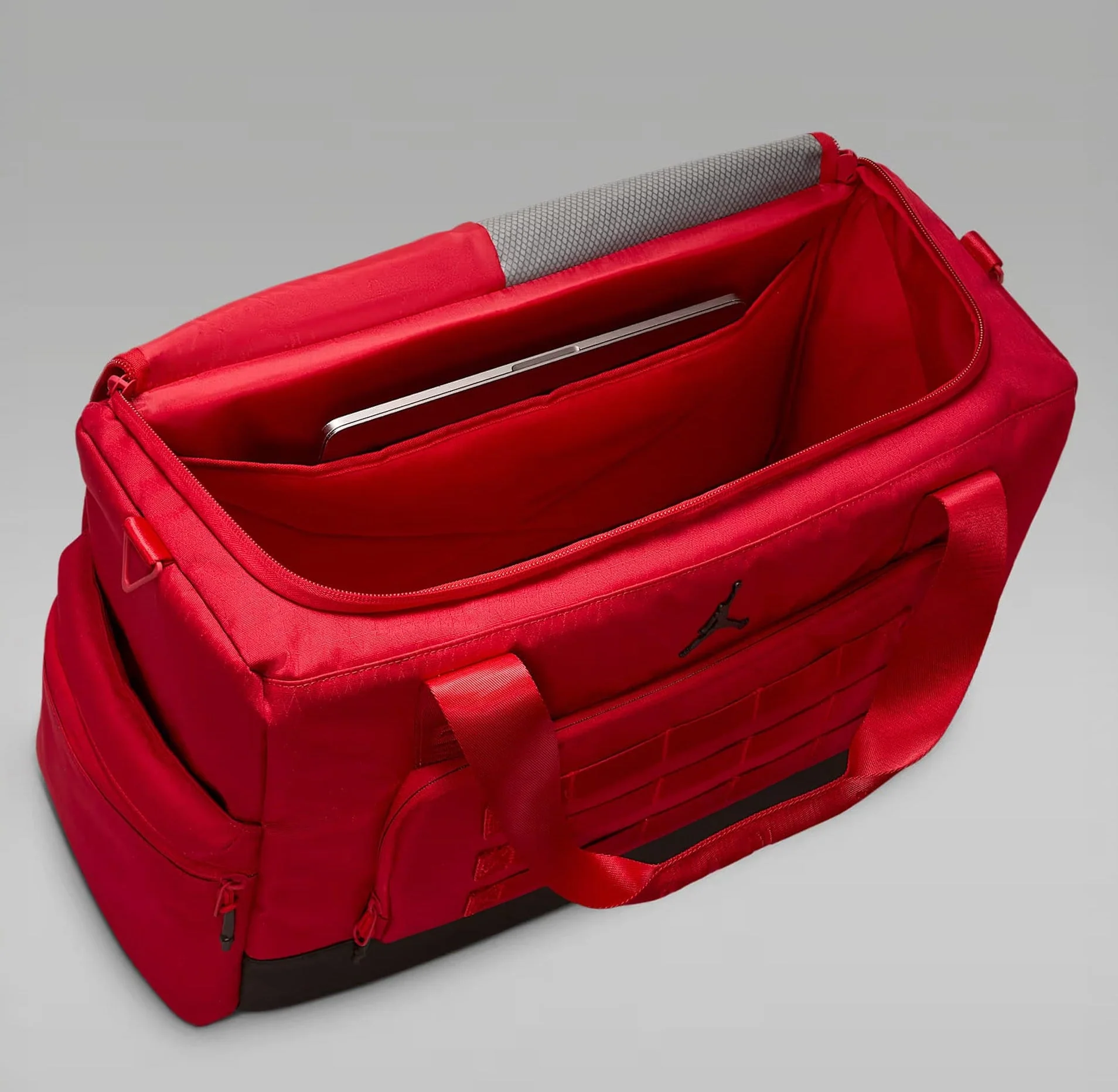 Air Jordan Collectors 44L Duffle Bag - Image 5