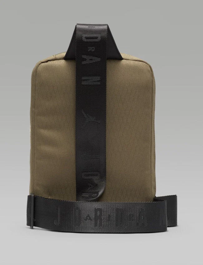 Air Jordan Unisex Collectors Crossbody 3L Bag - MA0957-E6F - Image 3