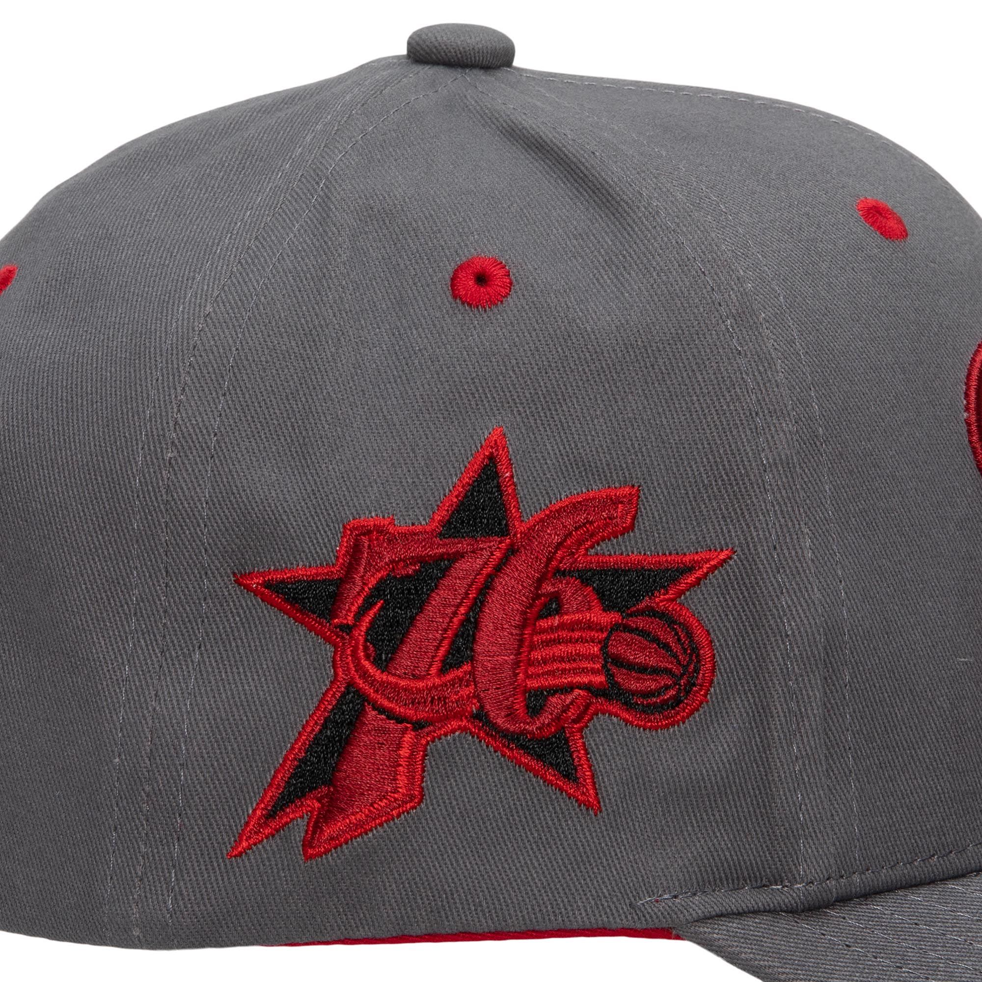 Mitchell & Ness Men's NBA Space Knit Pro Snapback Hwc 76Ers Snapback Caps - Image 3