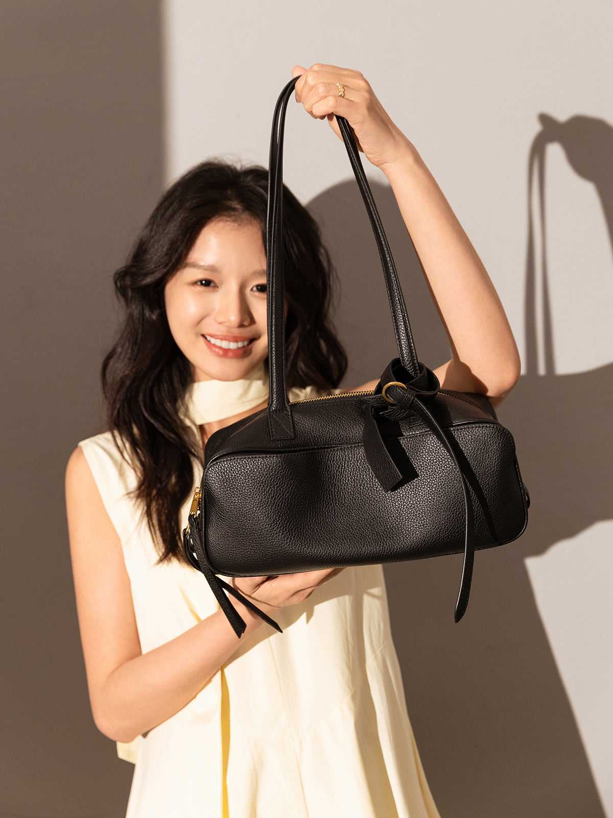 Mini Rectangular Knot Strap Shoulder Bag - Image 5