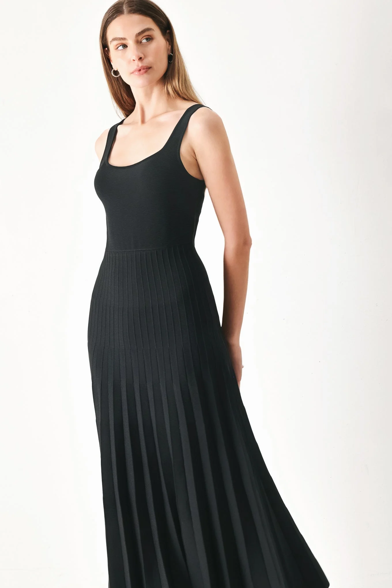 Mono Form Sweater Knit Midi Dress - Image 3
