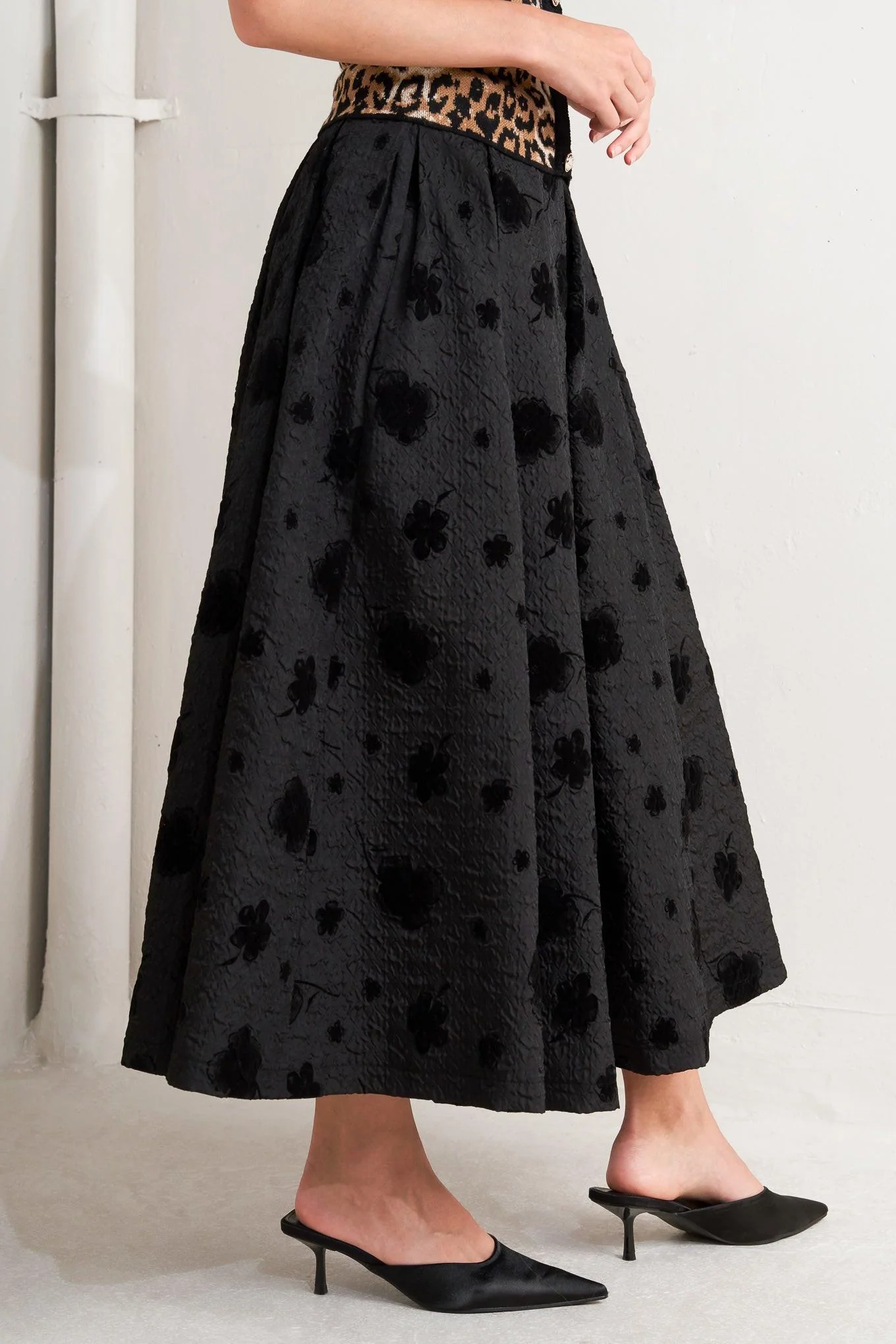 Noir Blooming Romance Woven Full Midi Skirt - Image 5