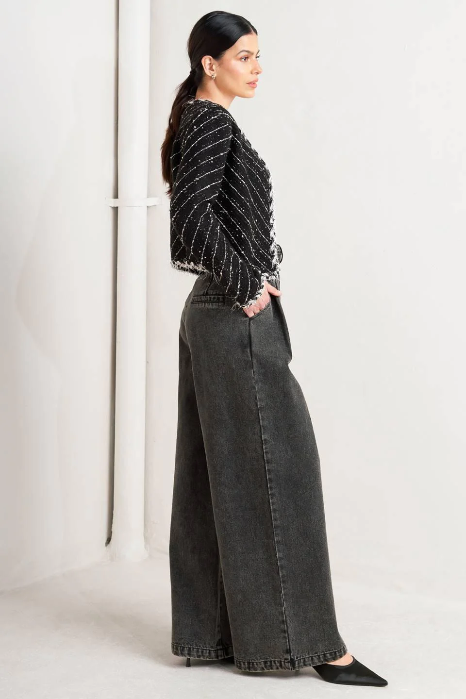 Noir Linear Sweater Knit Jacket - Image 4