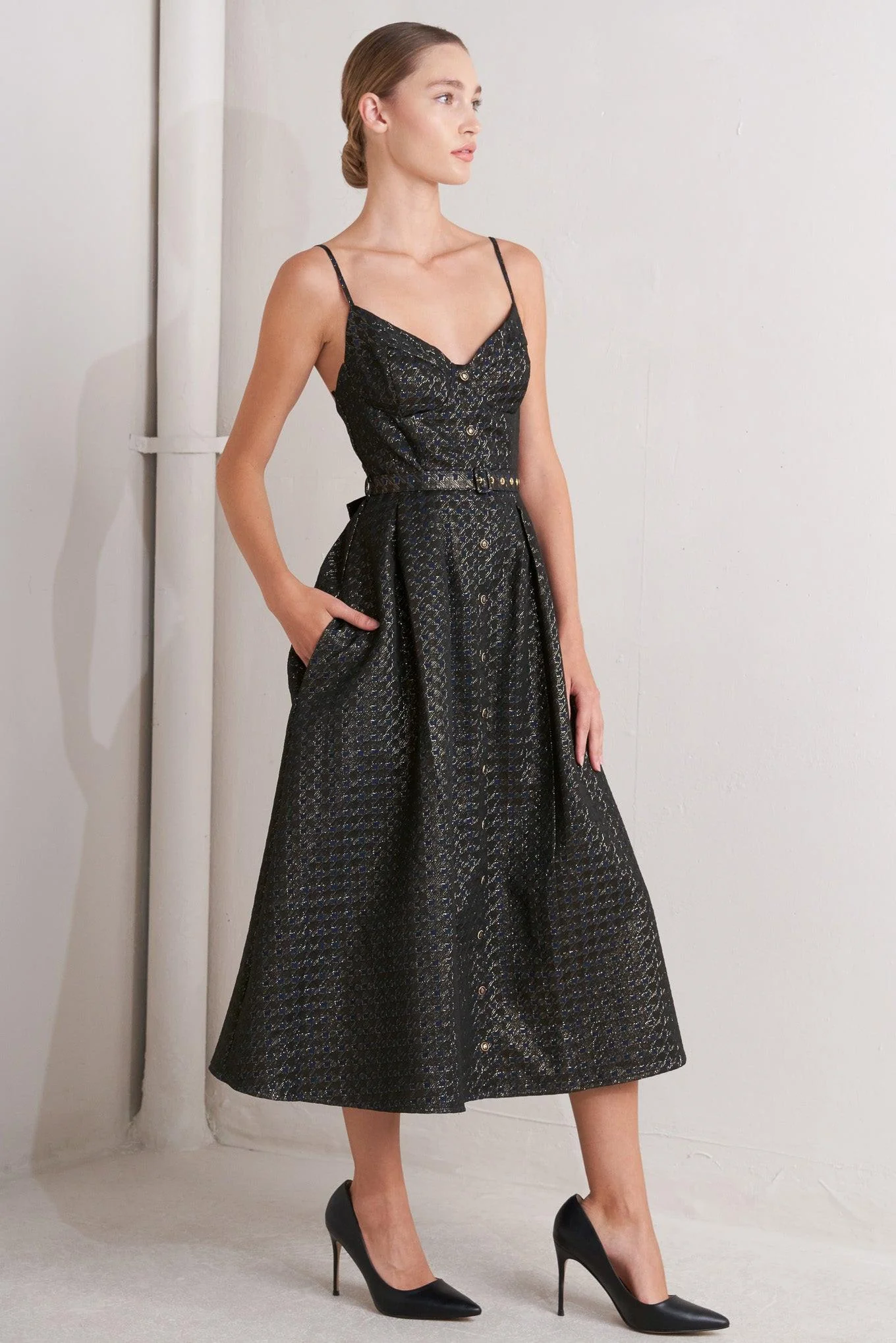 Noir Tapestry Woven Midi Dress - Image 4