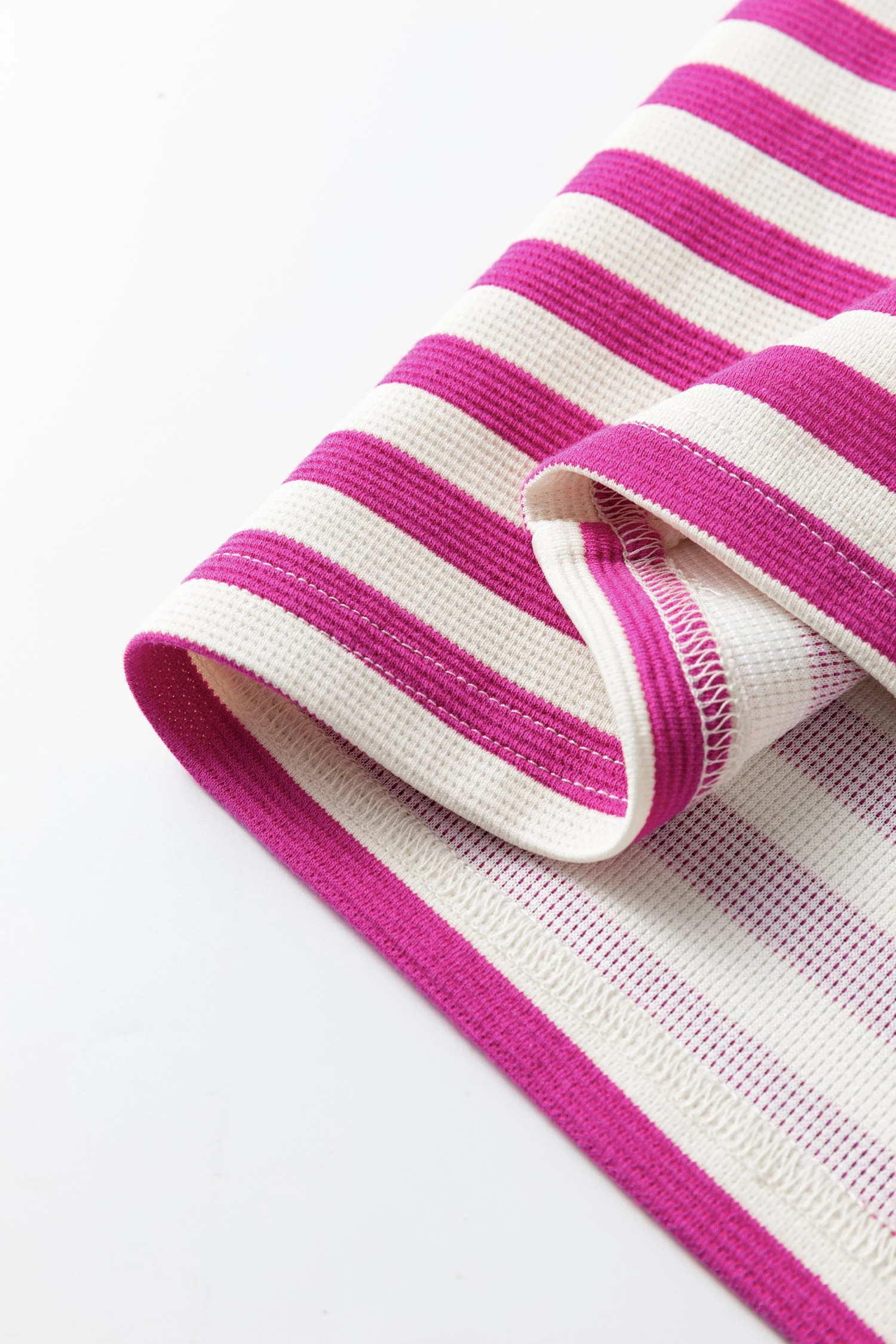 Threaded Pear Nova Sleeve Contrast Trim Tee - Image 11