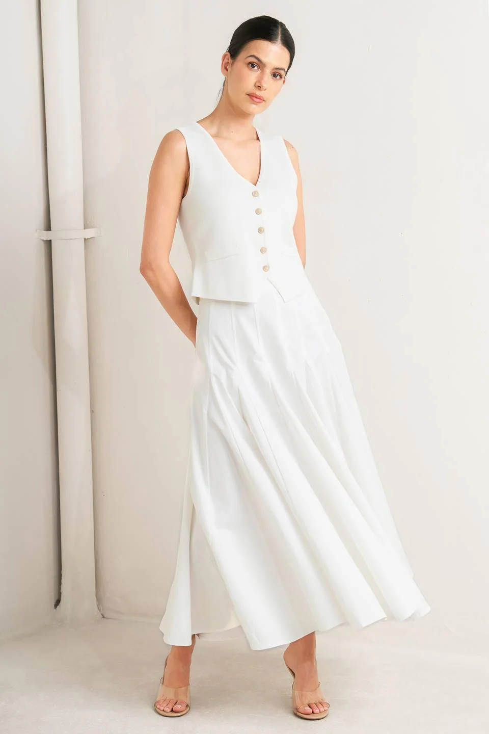 Pale Frame White Woven Circle Skirt - Image 2