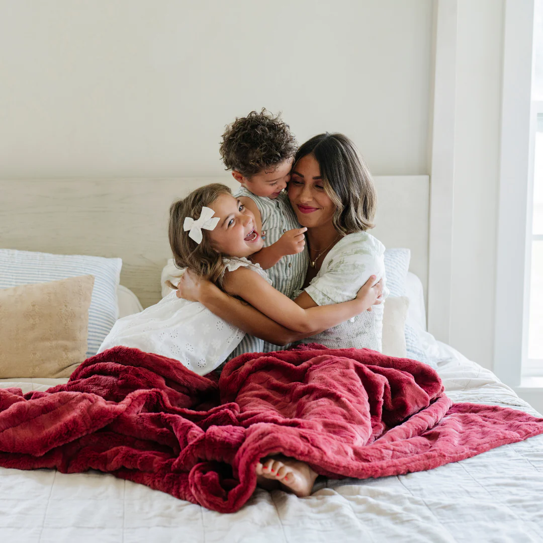 PATTERNED FAUX FUR THROW BLANKETS - Image 72