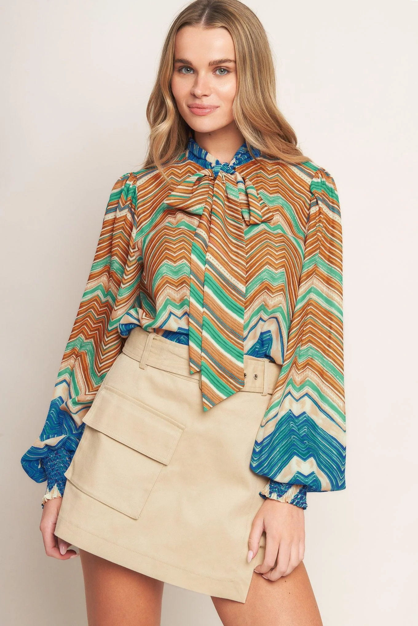 Picking Daisies Woven Top - Image 7