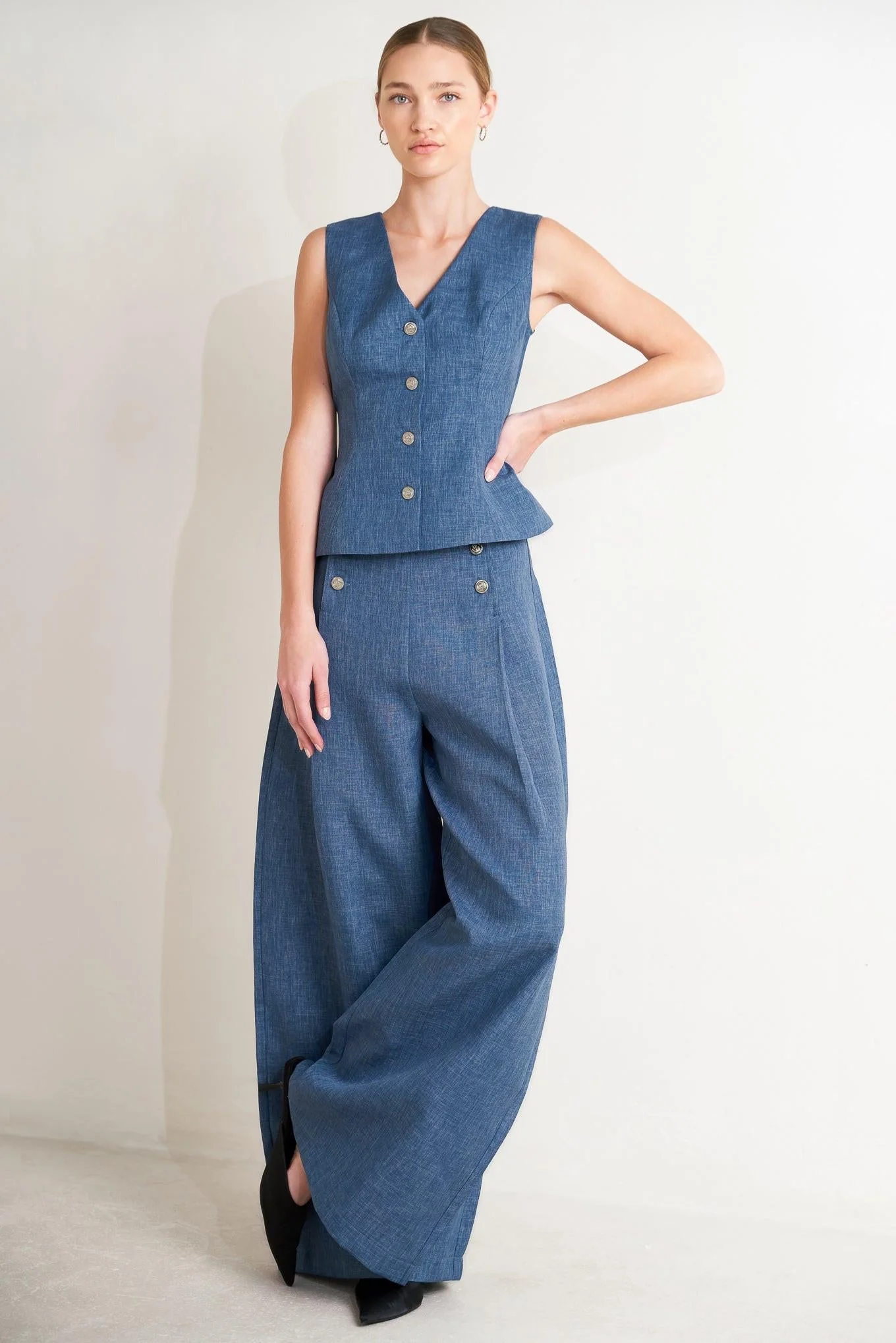 Power Move Woven Vest - Image 5