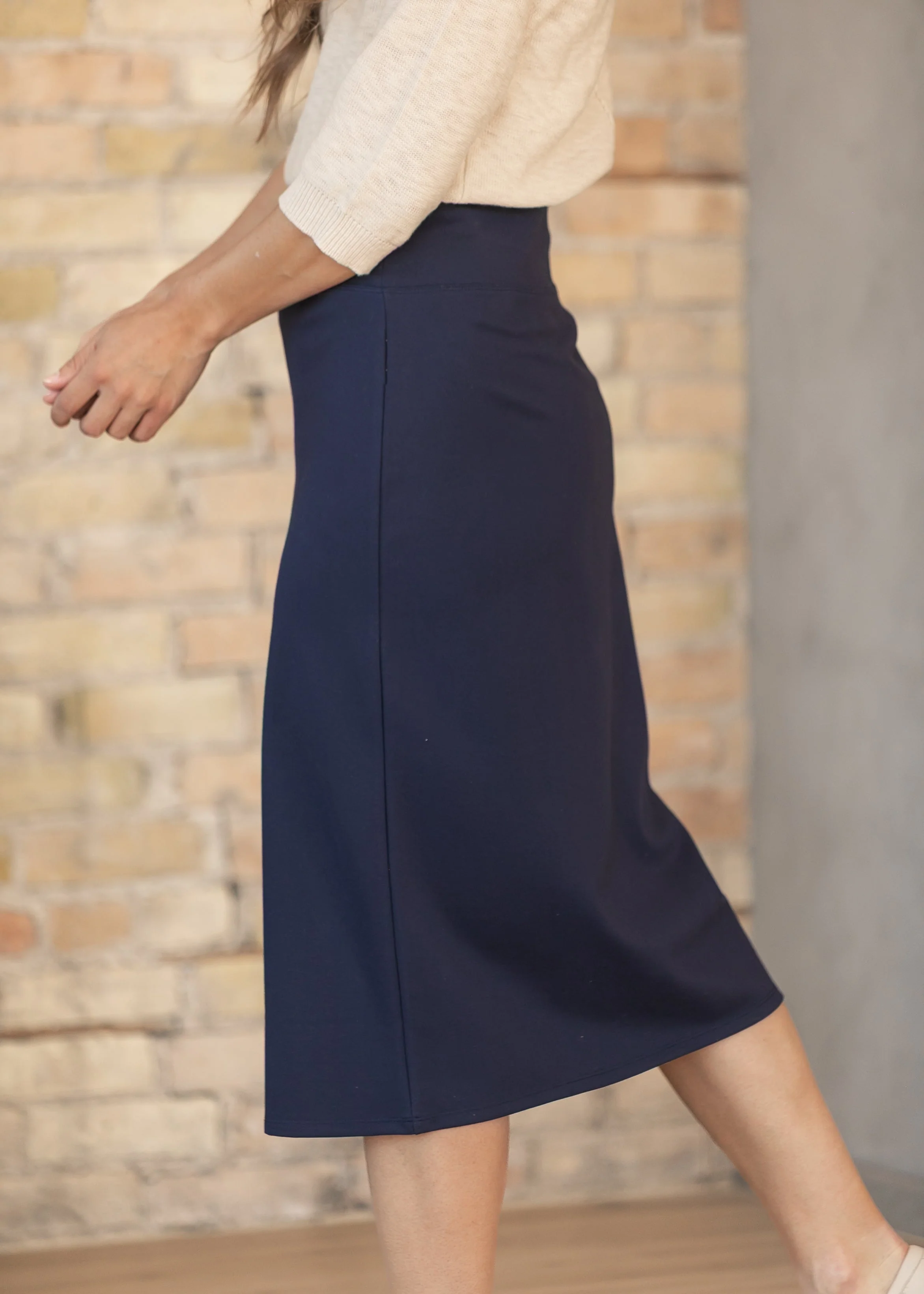 Quinn Midi Skirt 31 Inch - Image 11