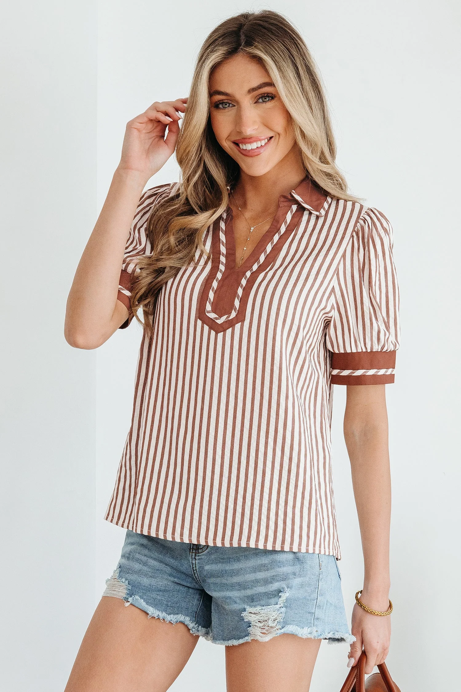 Threaded Pear Romina Short Bubble Sleeve Blouse - Image 4