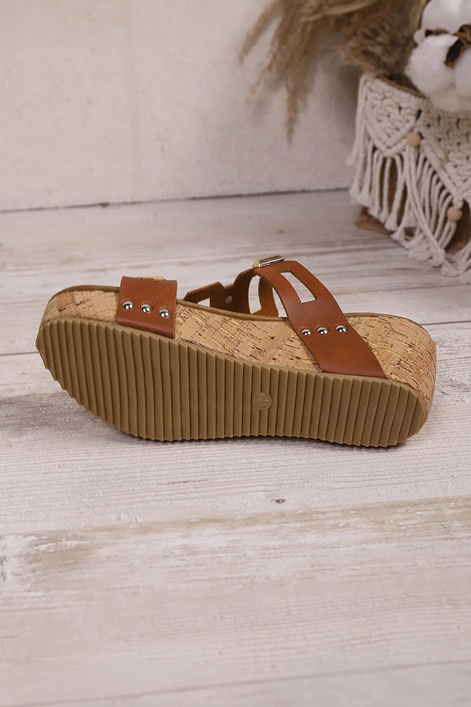 Threaded Pear Sara Leather Wedge Platform Slippers - Image 7