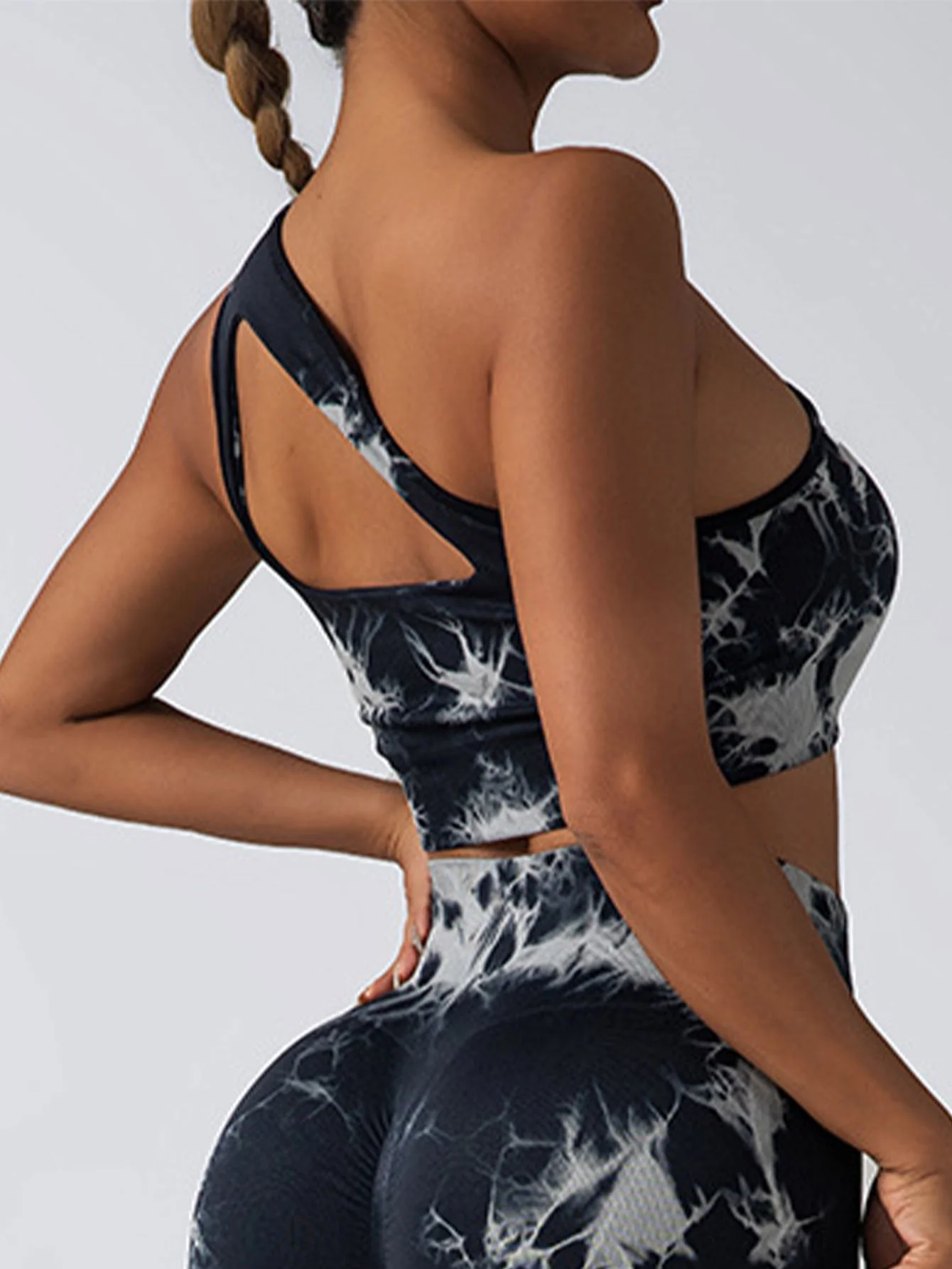 Seamless One-Shoulder Bra & Scrunch Leggings Set - High Waisted Yoga Pants - Image 3