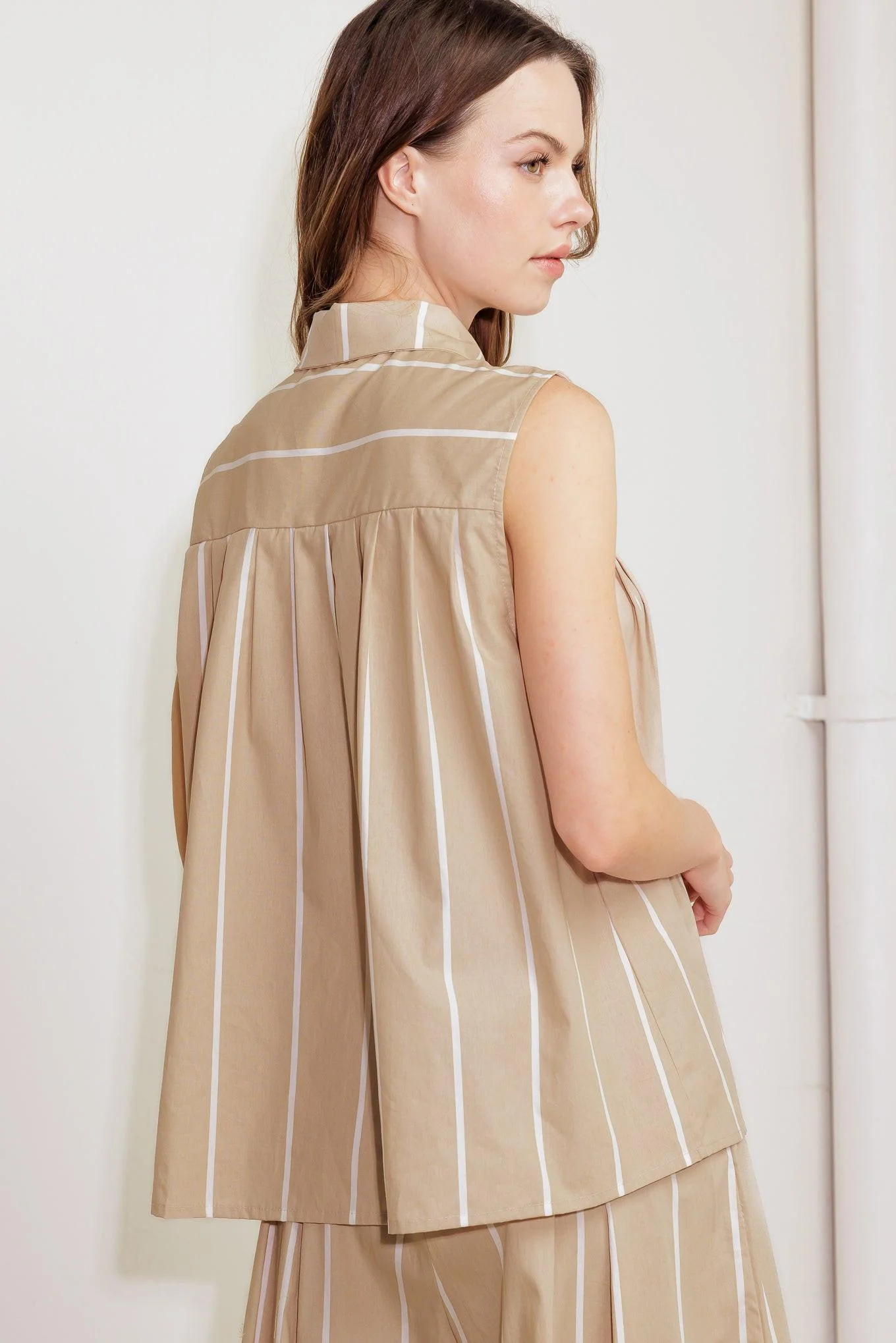 Somewhere to Be Woven Top - Image 3