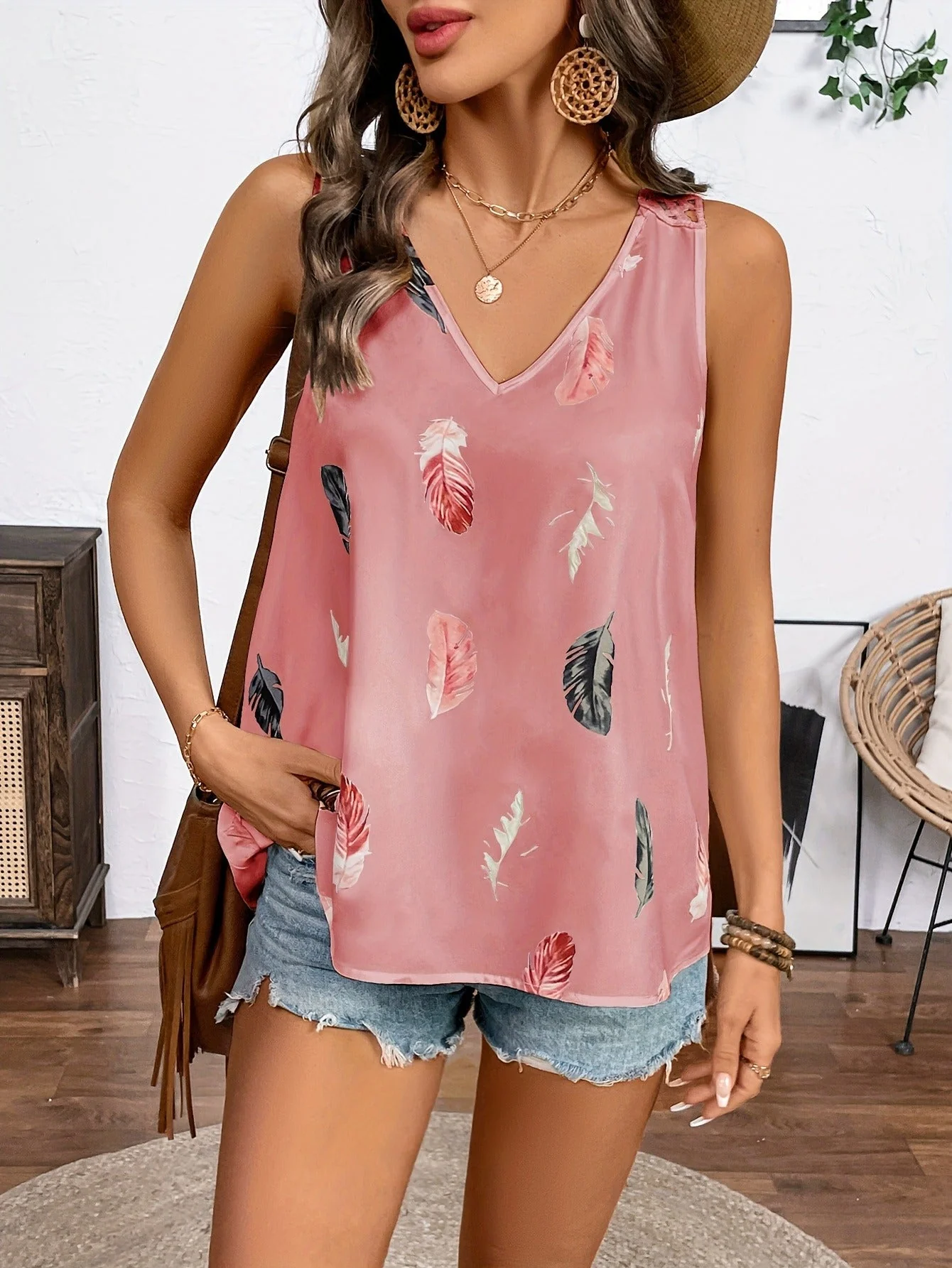Women’s Feather Print V-Neck Camisole - Image 11