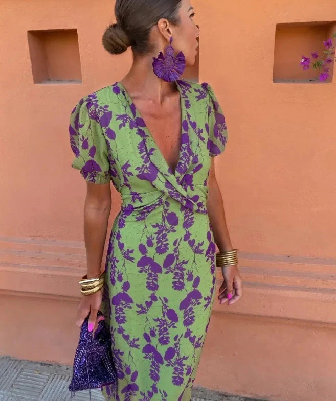 Women's Ruched Maxi Dress – V-Neck Short Sleeve, Form-Fitting Printed Elegant - Image 3