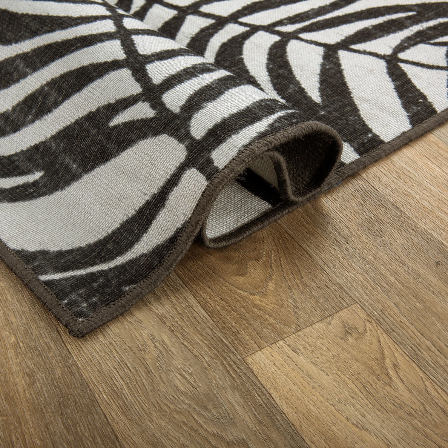 World Rug Gallery Aria Collection 7'10 x10' - Image 33