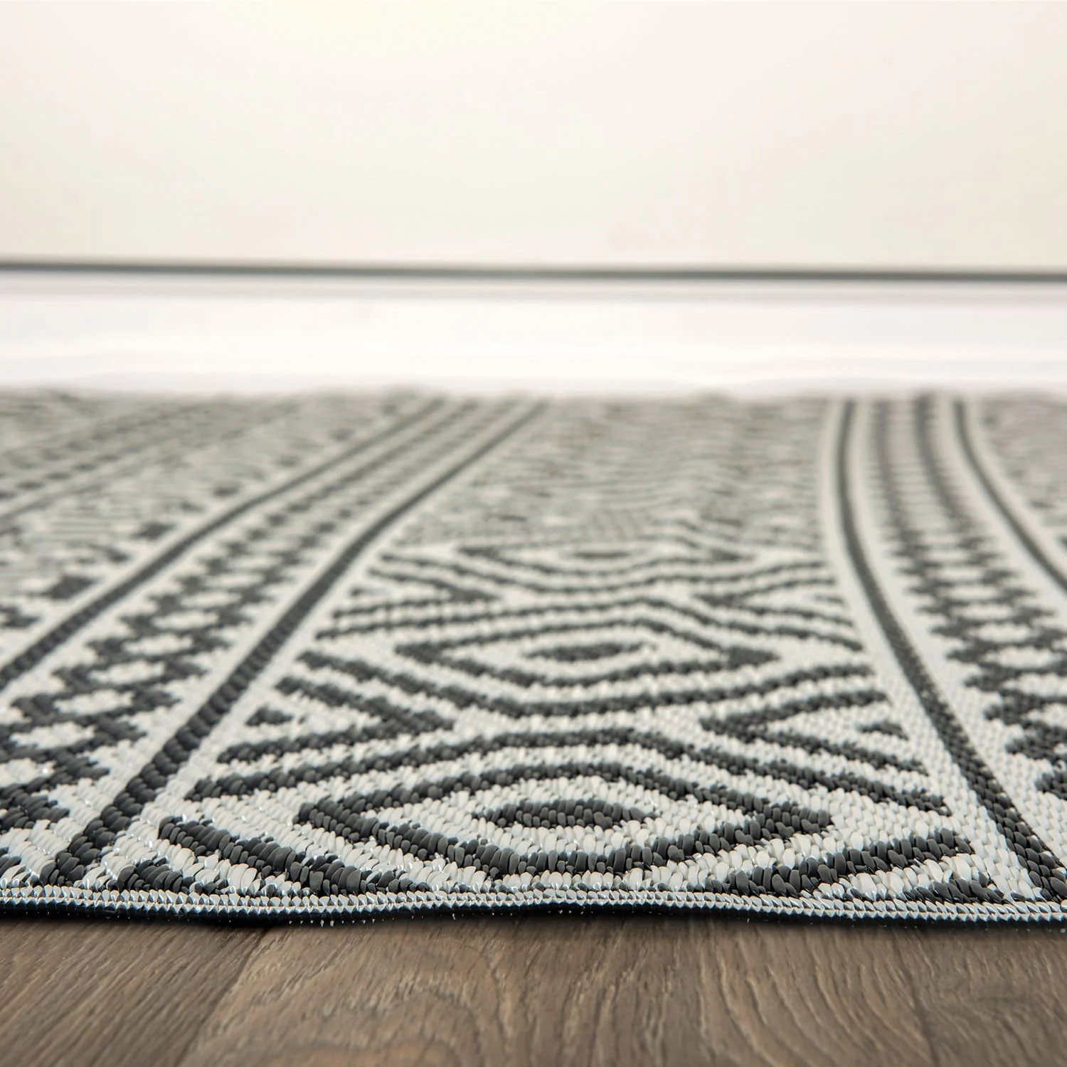World Rug Gallery Hawaii Collection 7'10 X10' - Image 15