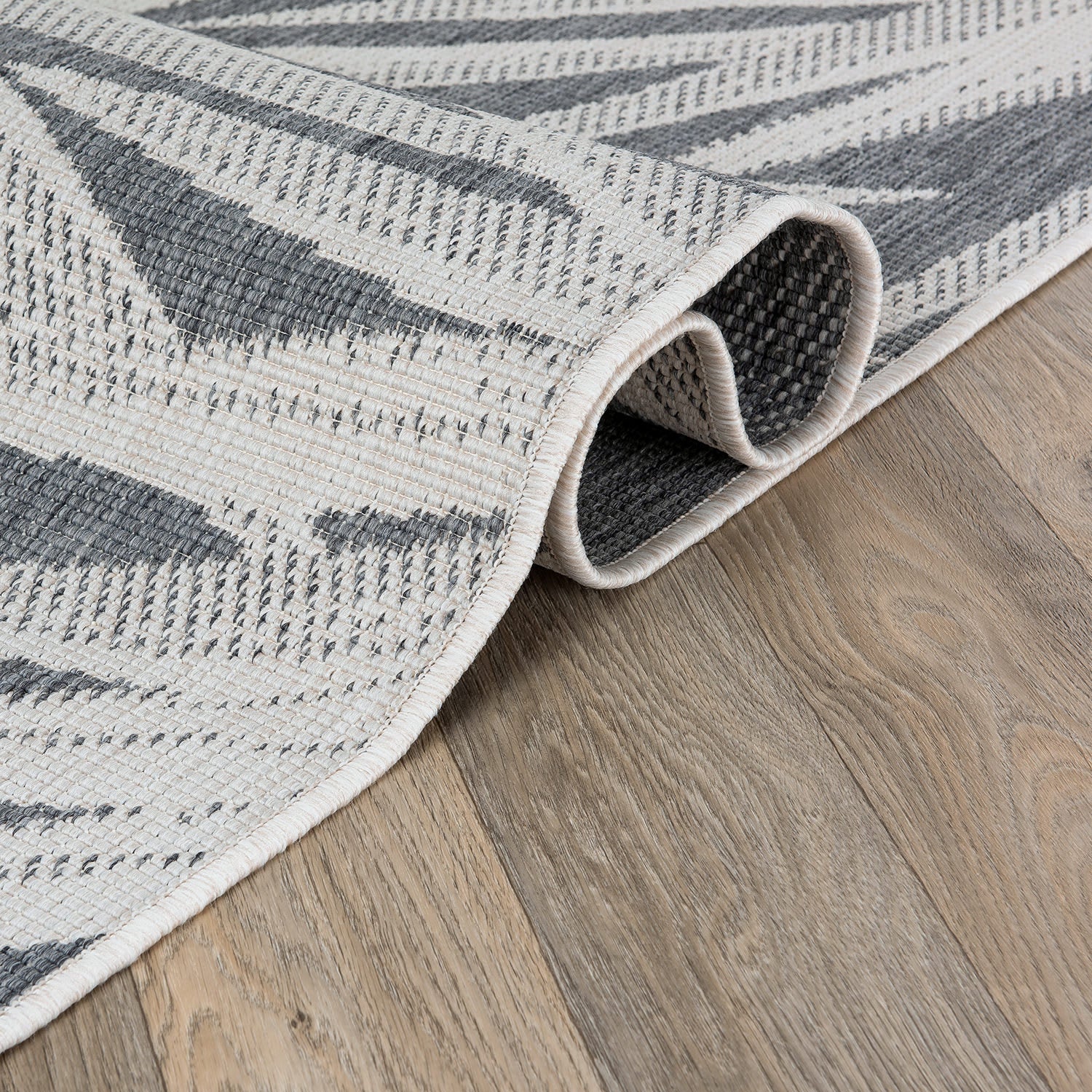 World Rug Gallery Verona Collection 5'x7' - Image 52