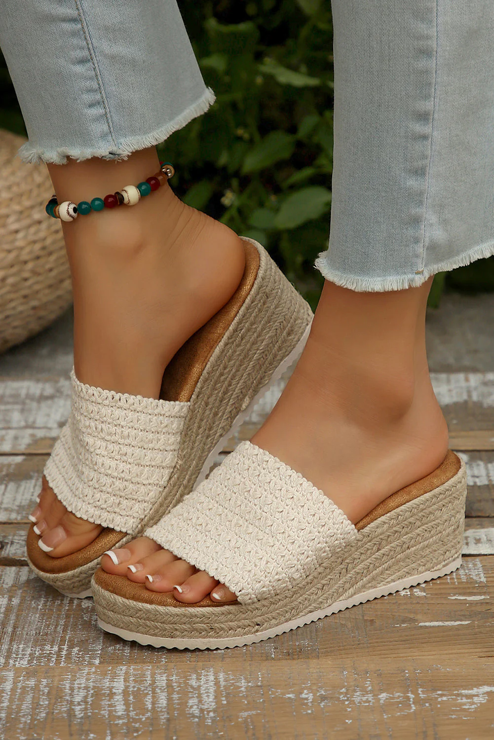 Threaded Pear Woven Wide Band Platform Slippers - Image 4